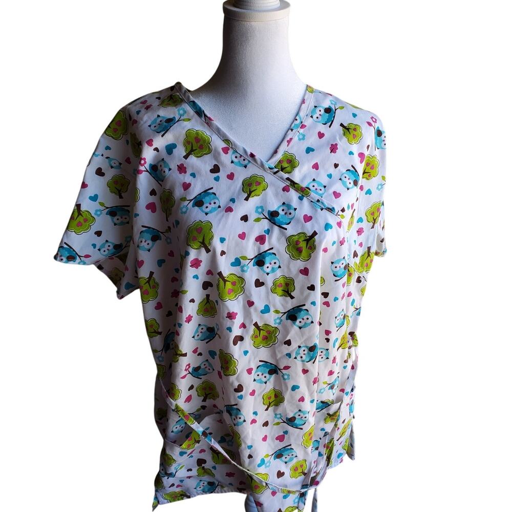 Woman's Owl Scrub - Size L - 20 W x 26 L
